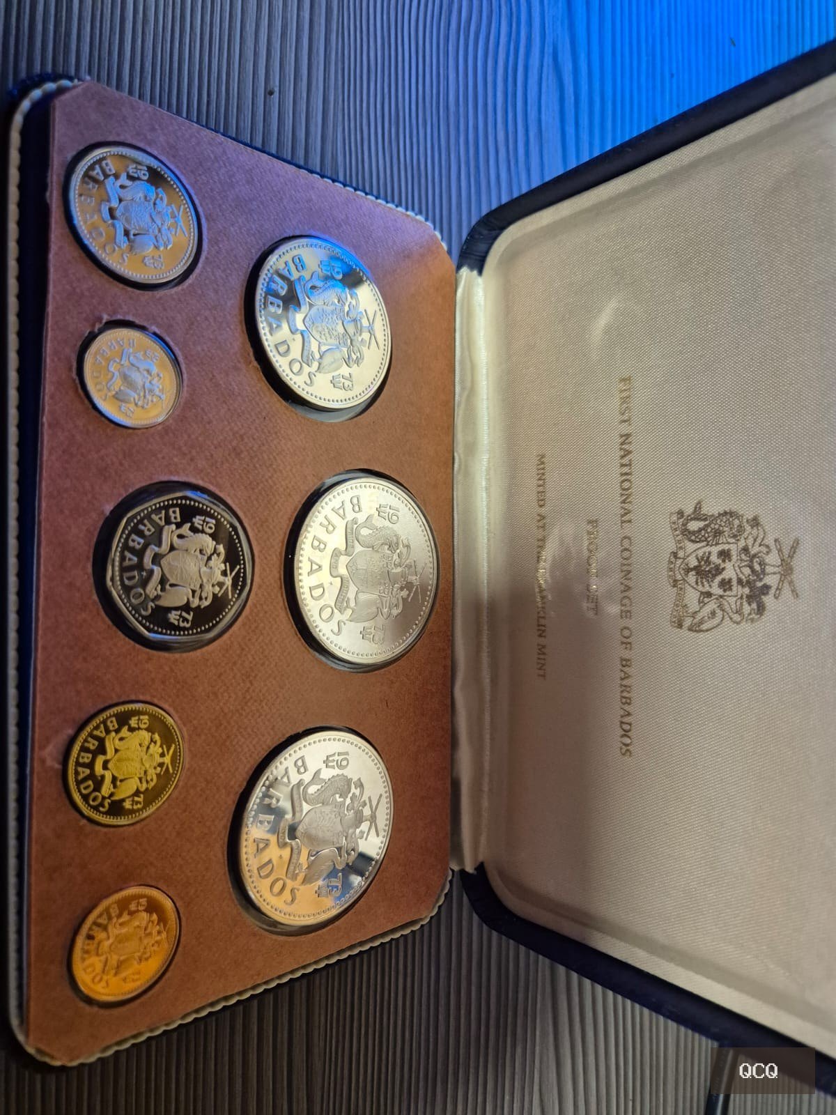 Photo principale de Coffret Proof Barbade 1973 – 8 pièces Franklin Mint – 5 et 10 dollars argent