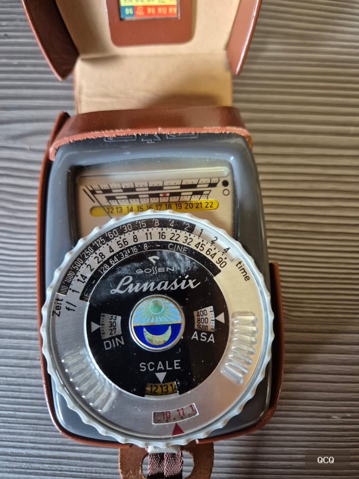 Photo 4 de Posemètre vintage Gossen Lunasix avec étui d'origine – photographie argentique